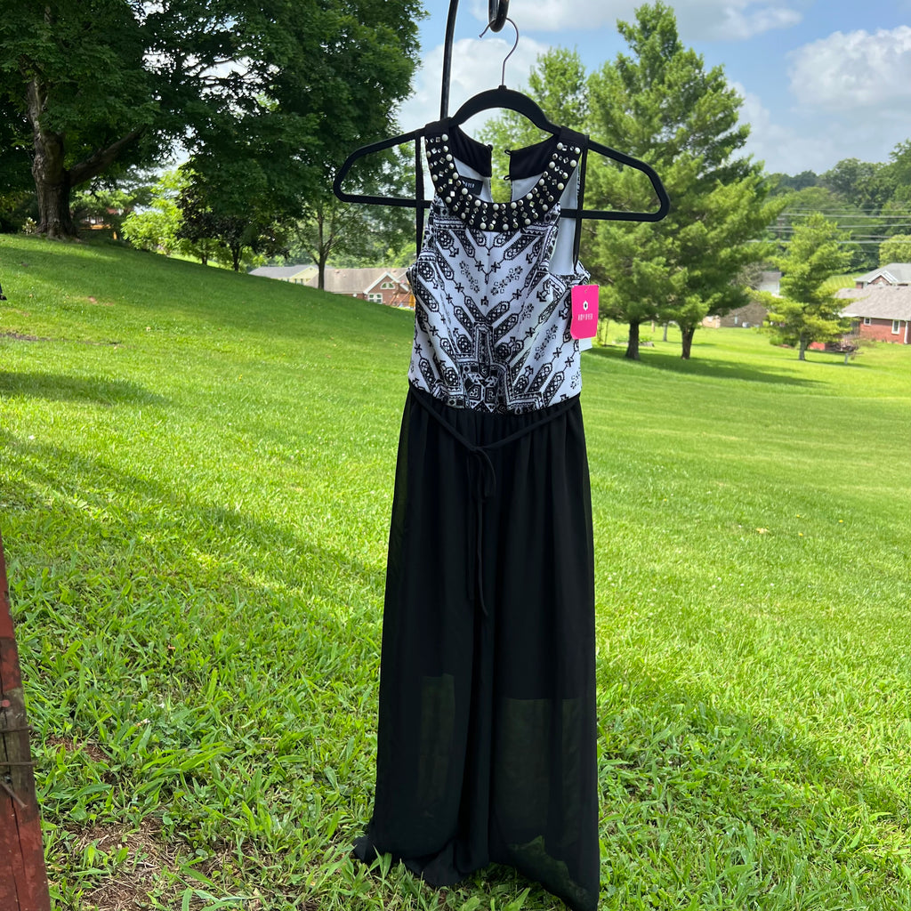 Amy Byer Long Summer Vacation Maxi Dress