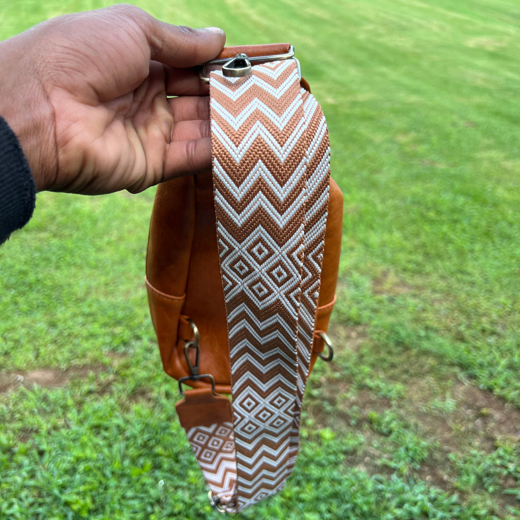Wildwood Crossbody Sling | Edelen Bros Clothing