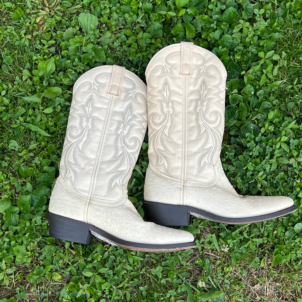 Vintage Cream Ostrich Print
Cowboy Boots