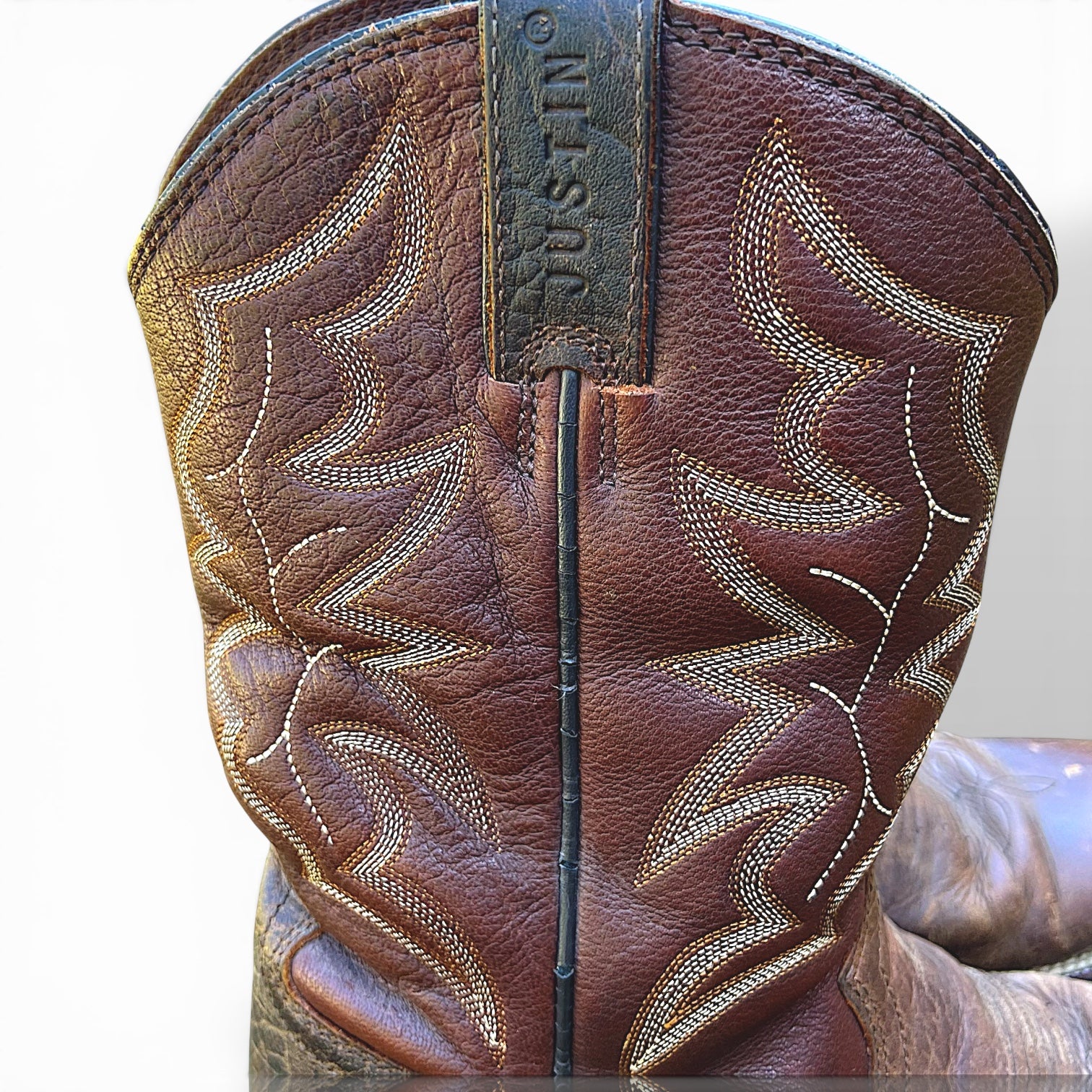 Justin Boots Bardstown KY | Western Wear Boutique | Edelen Bros
