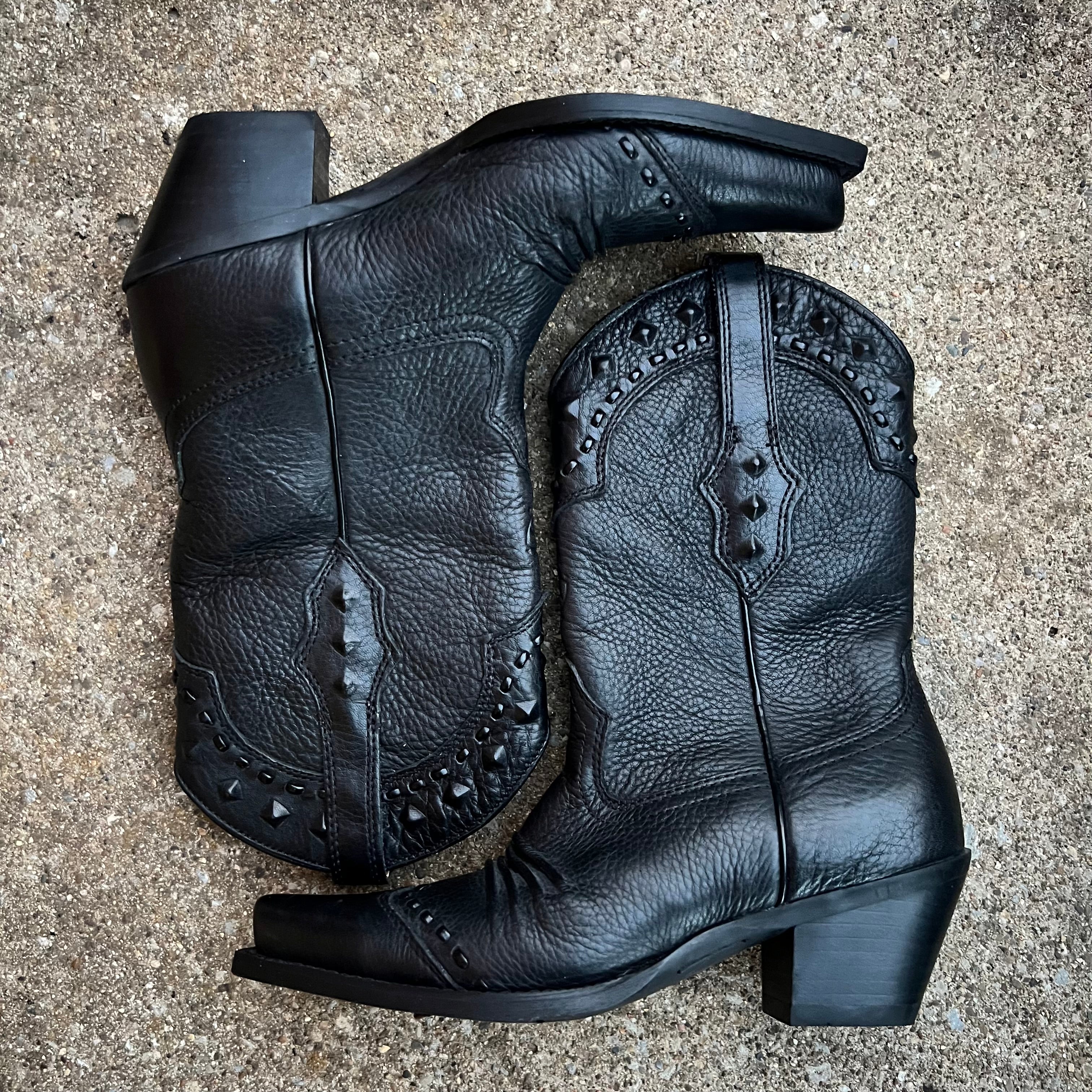 Ariat Women's All Black Western Leather Boots
